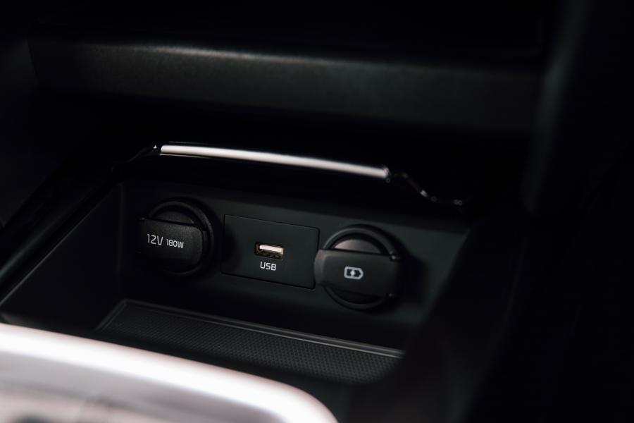 Детали интерьера Kia XCeed 1.6 CRDi 2019 года  (UK) (фото 98 из 107)